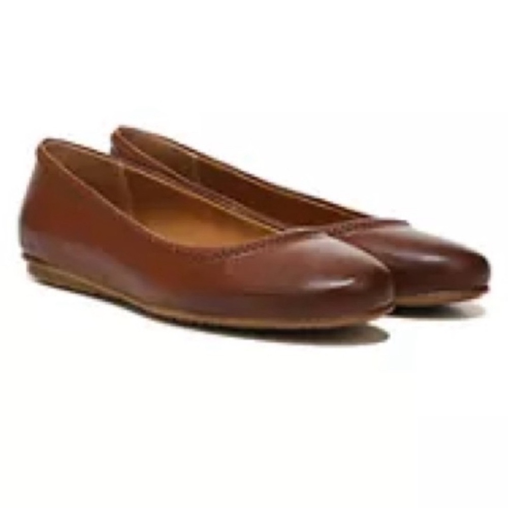 ZODIAC Women's Sonia Ballet Flats